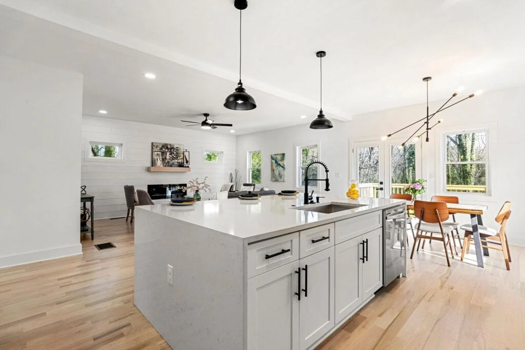641WarrenAvenueScottdale024-1024x683-1